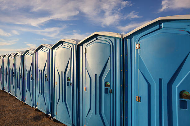 Best VIP or Luxury Restroom Trailers  in Kennedale, TX